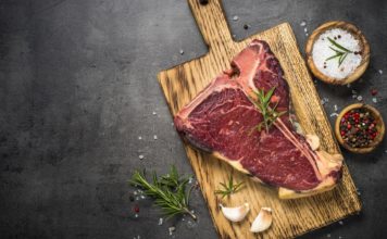 T-Bone Steaks im Keramik Grill für 6 Personen T-bone beef steak Keramikgrill