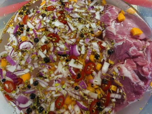 Pulled Pork aus dem Pelletsmoker mit Erdbeer-Avocado-Chili-Salsa 2